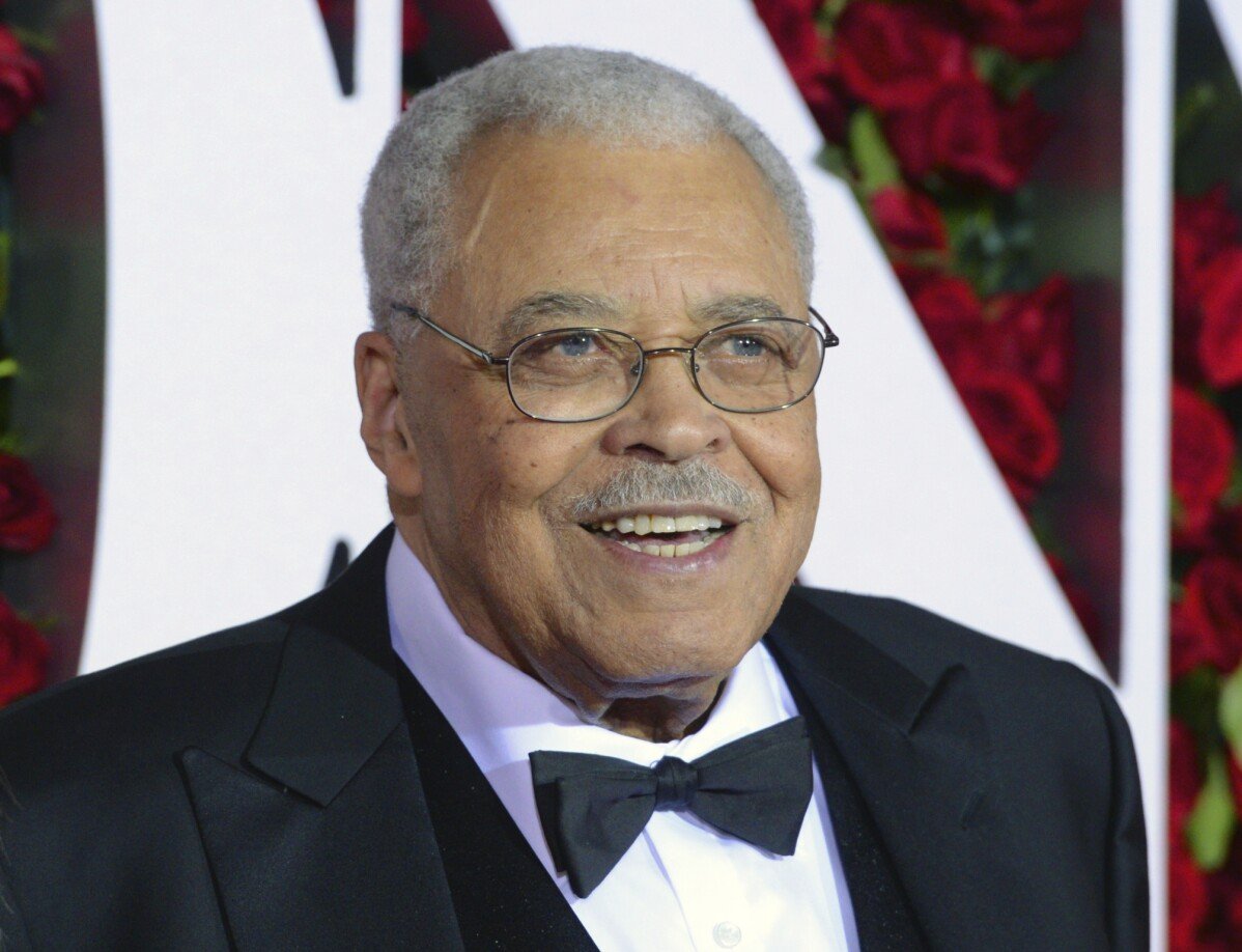 La voix de Darth Vader de James Earl Jones vit à travers l'IA. Les acteurs de voix voient promesse et péril dans cela